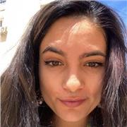 Graduada en Música da clases particulares de piano, armonía, teoría y lenguaje musical